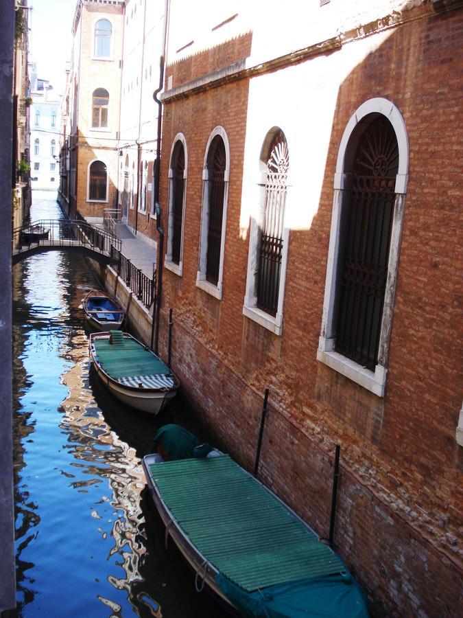 Love Island Venesia Bagian luar foto